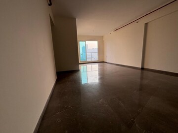 Room in 3.5 BHK Apartment at Raj Tattva, Kapur Bawdi – for Sale