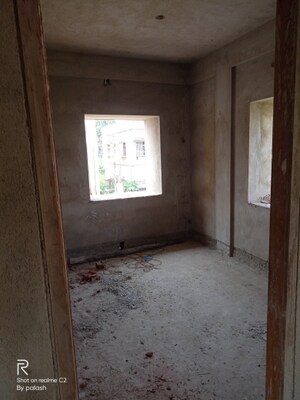 Room in 3 BHK Apartment at Nayabad – for Sale