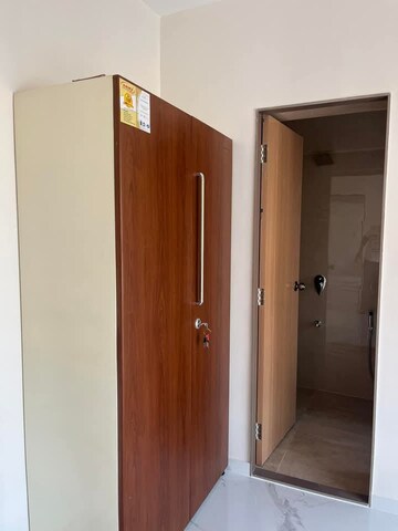 Furnished Amenities in 2 BHK Apartment at Level The Residences, Andheri West – for Rent