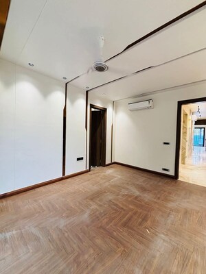 4 BHK Builder Floor For Sale in Unitech South City 1, South City 1