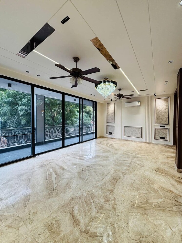 Room, unitech-south-city-1 4 Bedroom 500 Sq.Yd. Builder Floor In South City 1 Gurgaon 8447381