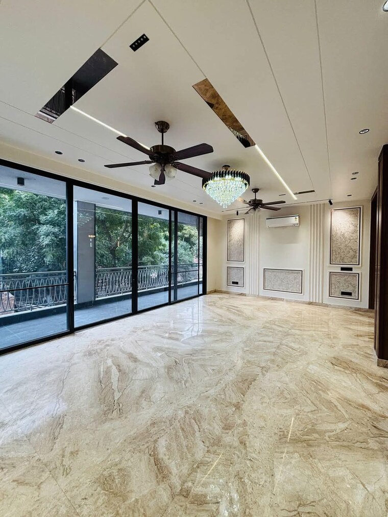 Room, unitech-south-city-1 4 Bedroom 500 Sq.Yd. Builder Floor In South City 1 Gurgaon 8447381