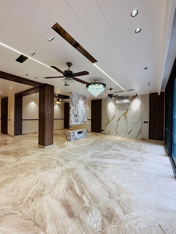 Bedroom, unitech-south-city-1 4 Bedroom 500 Sq.Yd. Builder Floor In South City 1 Gurgaon 8447381