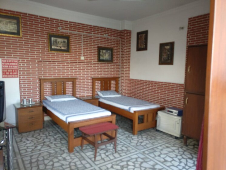 Bedroom, sector 20 2 Bedroom 168 Sq.Mt. Builder Floor In Sector 20 Noida 8447399