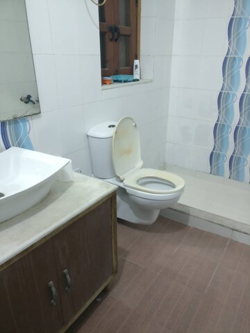 Bathroom in 2 BHK Builder Floor at Sector 20 – for Rent