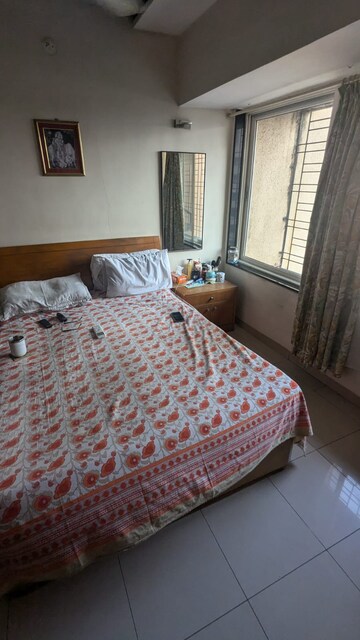 Bedroom in 2 BHK Apartment at Royal Classic Co Op Society, Andheri West – for Rent