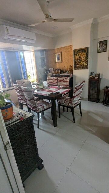 2 BHK Apartment For Rent in Royal Classic Co Op Society, Andheri West