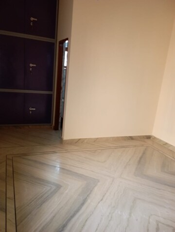 Room in 2 BHK Independent House at Banjarawala – for Rent