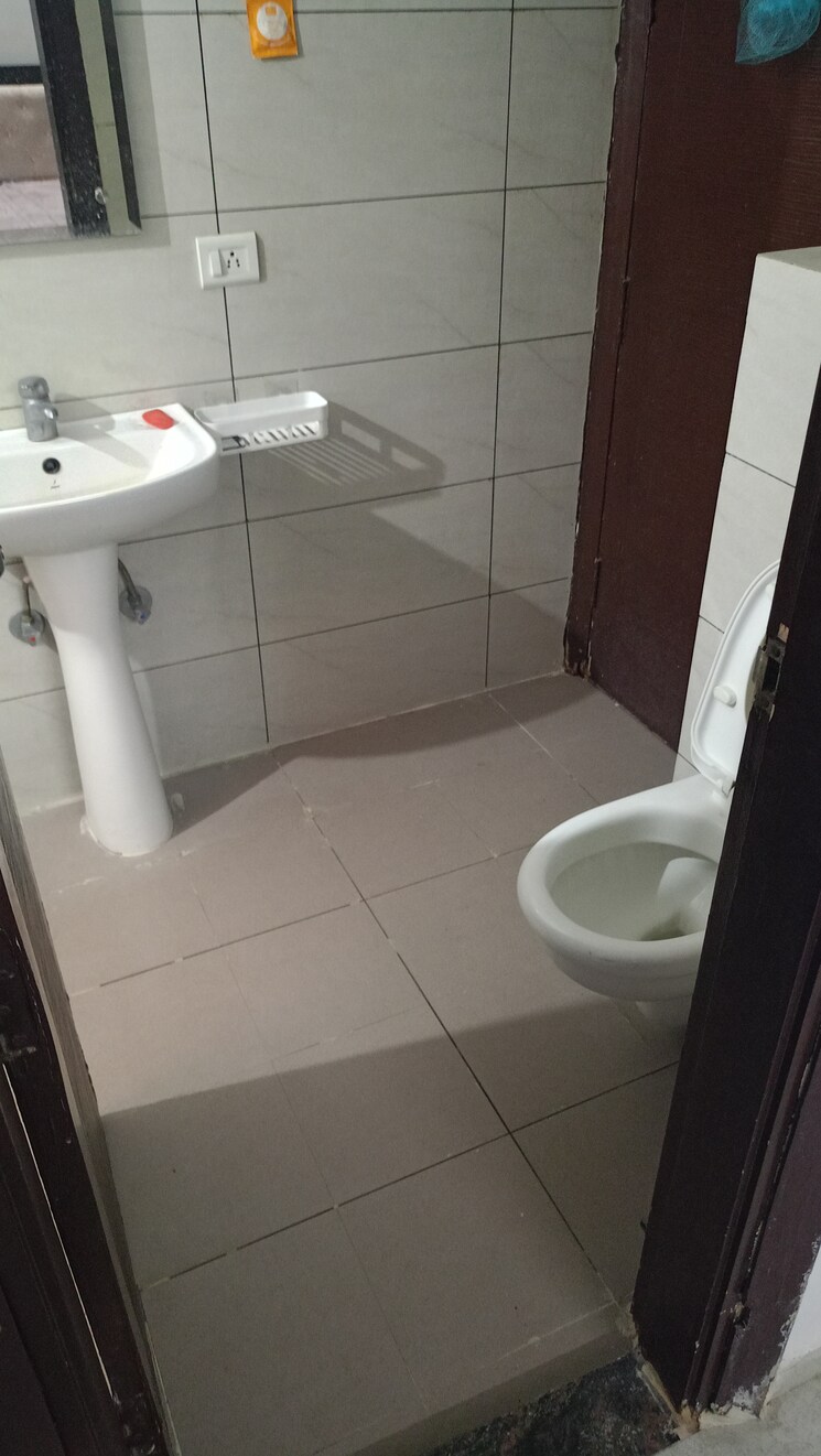 Bathroom, chandigarh airport 3 Bedroom 1170 Sq.Ft. Independent House In Chandigarh Airport Chandigarh 8447477