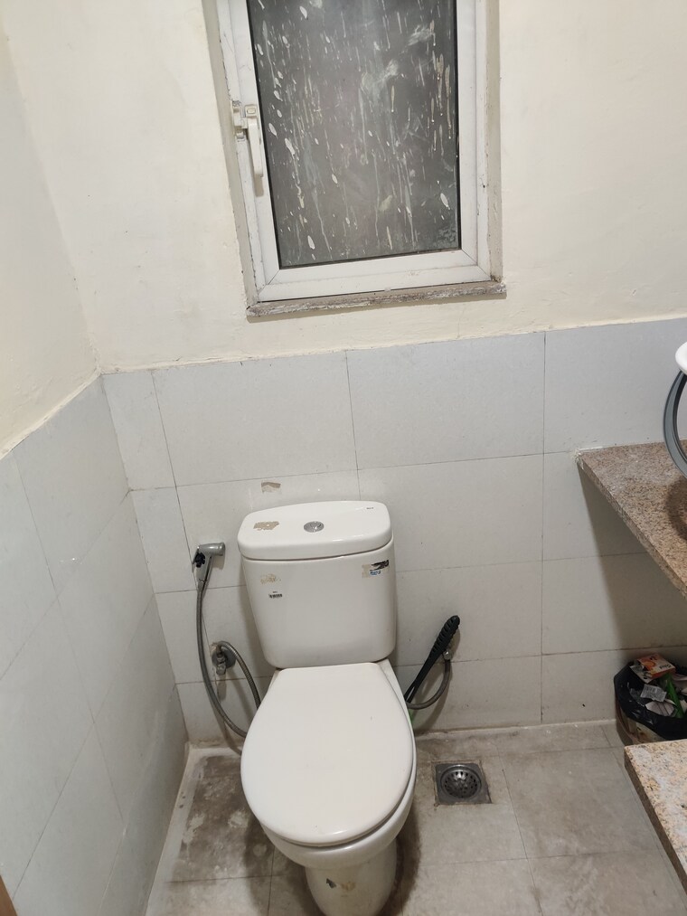 Bathroom, dlf-express-greens 4 Bedroom 2230 Sq.Ft. Apartment In Manesar Sector 1a Gurgaon 8447478