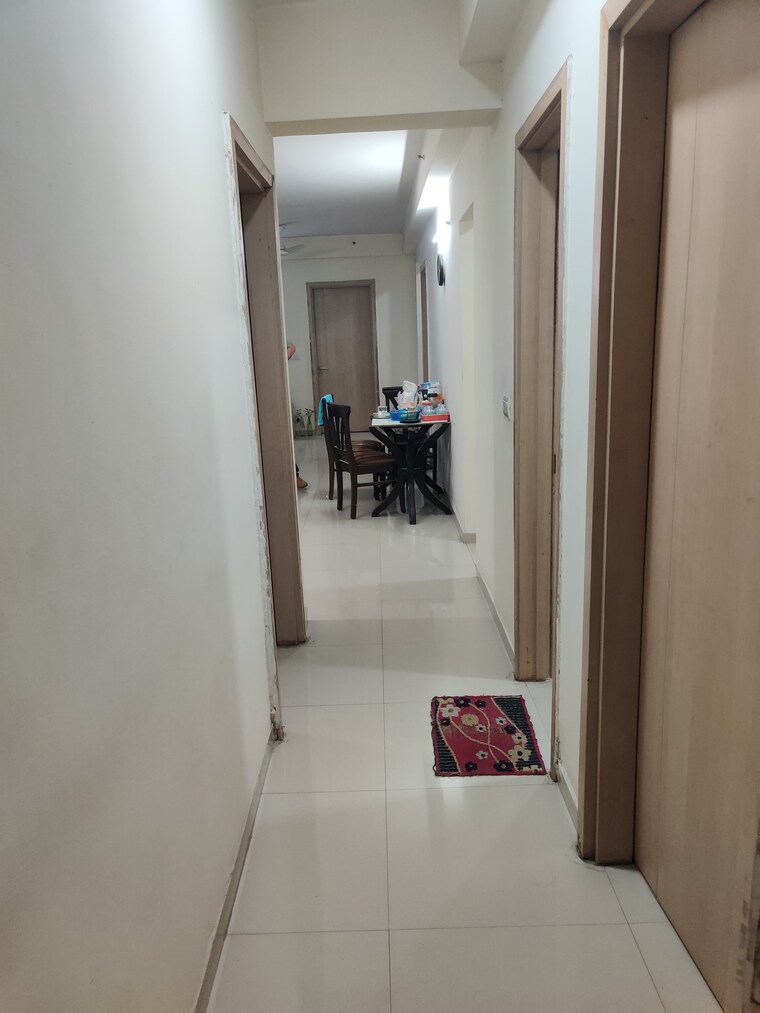 Room, dlf-express-greens 4 Bedroom 2230 Sq.Ft. Apartment In Manesar Sector 1a Gurgaon 8447478