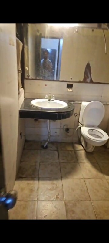 Bathroom in 2.5 BHK Apartment at RPS Savana, Sector 88 – for Rent