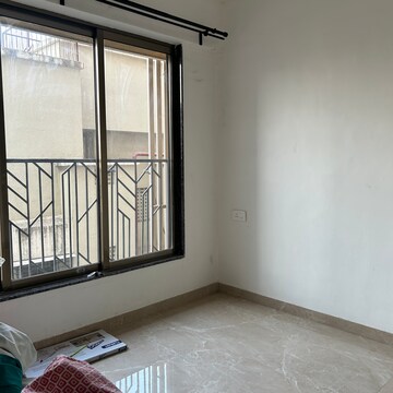 Room in 2 BHK Apartment at Ghatkopar East – for Rent