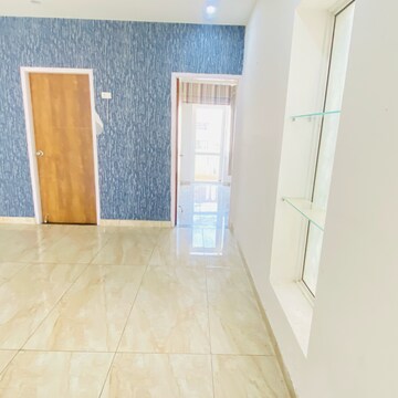 Room in 3 BHK Builder Floor at DLF Hyde Park, Mullanpur – for Rent