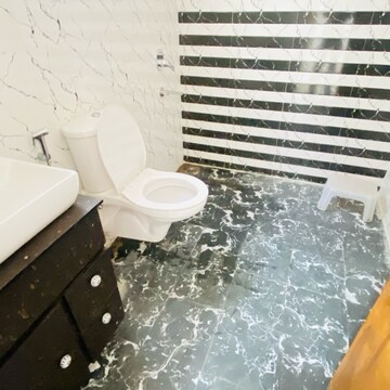  3 BHK Builder Floor at DLF Hyde Park, Mullanpur – for Rent
