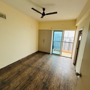 Room in 3 BHK Apartment at SKA Greenarch, Panchsheel Green – for Sale