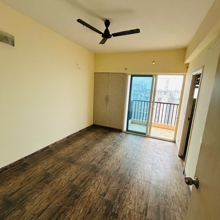 Room, ska-greenarch 3 Bedroom 1220 Sq.Ft. Apartment In Panchsheel Green Greater Noida 8447537