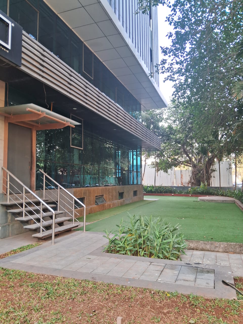 Office Space For Sale in Remi Commercio