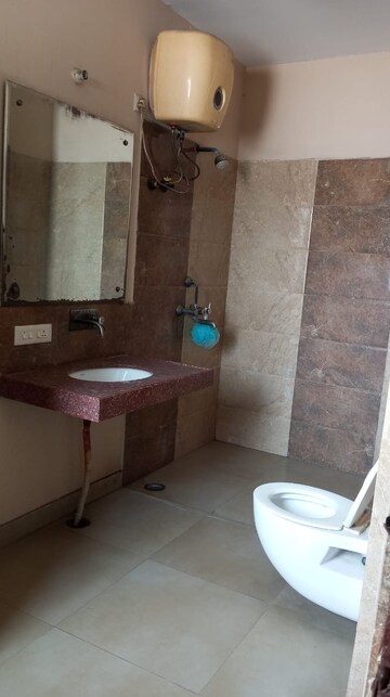 Bathroom in 1 BHK Builder Floor at Sector 41 – for Rent