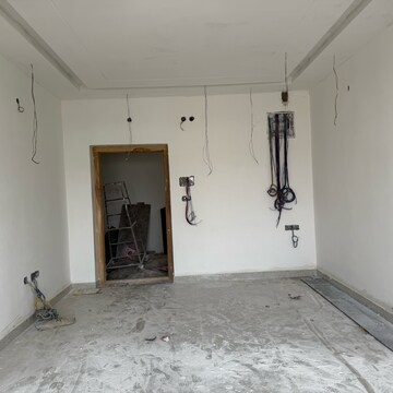 Room in 3 BHK Apartment at Bandlaguda Jagir – for Sale