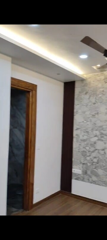Building Lobby in 5 BHK Builder Floor at Niti Khand – for Sale