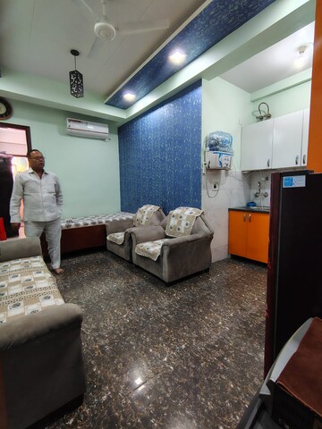 Living Room in 1 BHK Builder Floor at Onyx Plaza, Vasundhara Sector 3 – for Sale