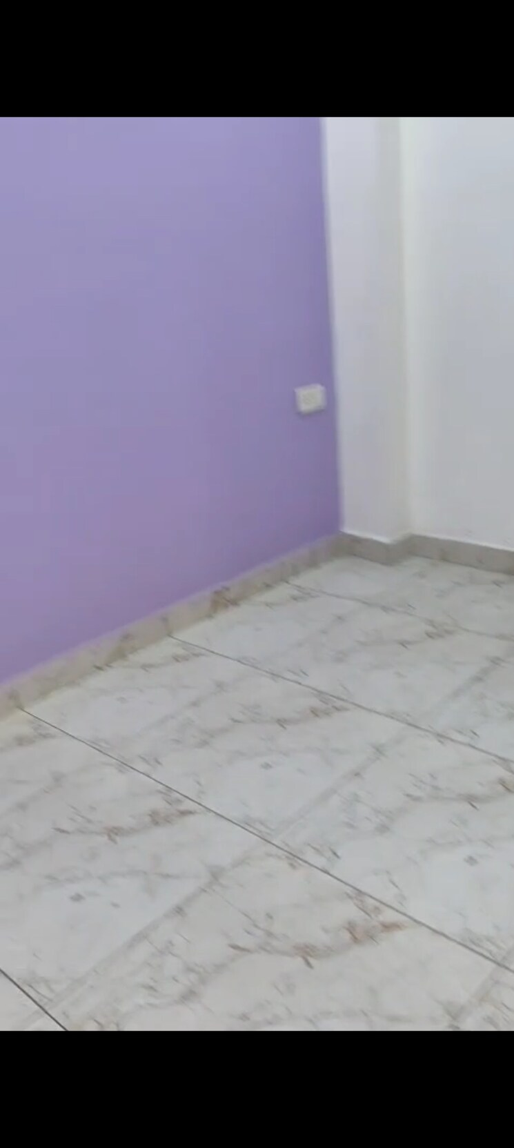 Room, indrapuram 3 Bedroom 112 Sq.Mt. Builder Floor In Indrapuram Ghaziabad 8447674