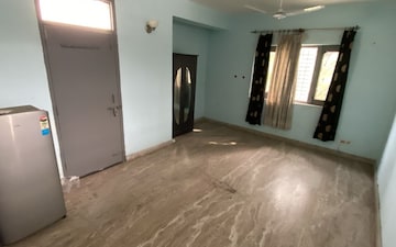 Studio Builder Floor For Rent in Sector 57