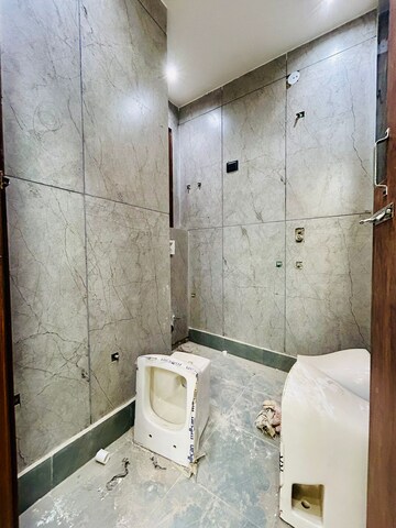 Bathroom in 3 BHK Apartment at KW Srishti, Raj Nagar Extension – for Rent
