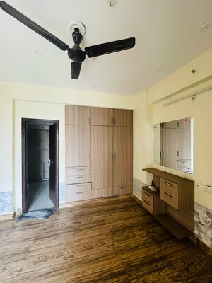 Room in 2.5 BHK Apartment at Anthem French Apartment, Bhangel – for Sale