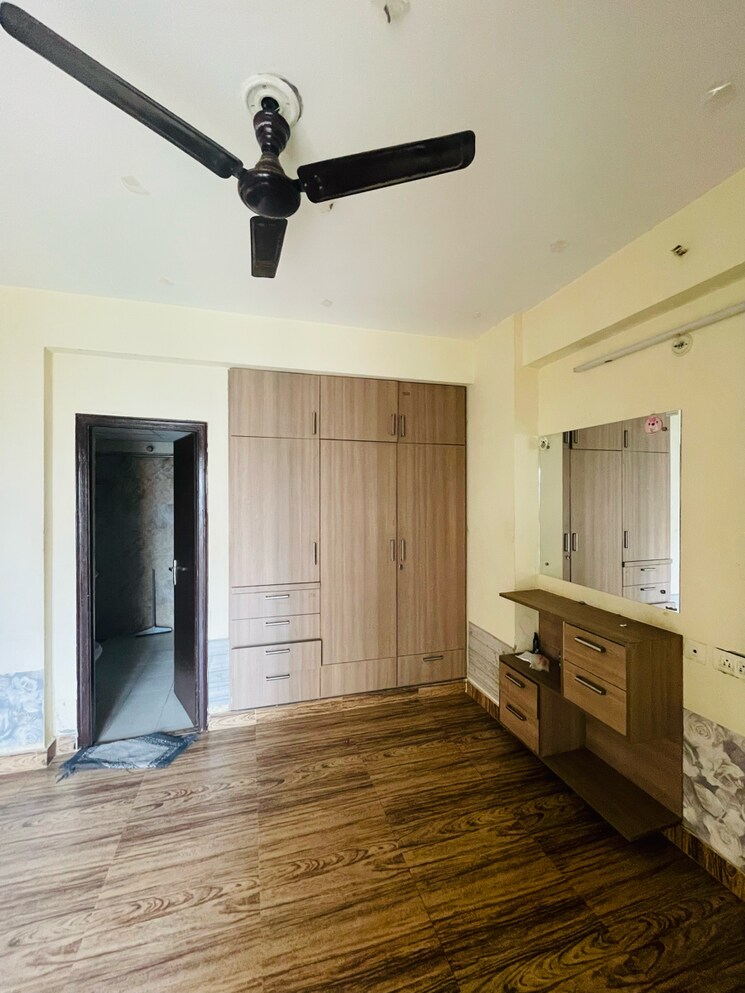 Room, anthem-french-apartment 2.5 Bedroom 1148 Sq.Ft. Apartment In Bhangel Greater Noida 8447742