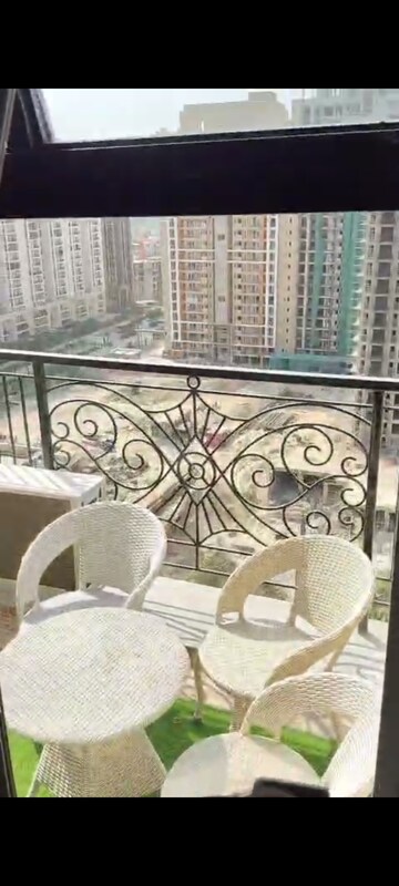 Master Bedroom in Studio Apartment at Omaxe Hazratganj, Gomti Nagar – for Sale