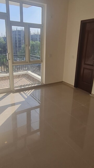 Balcony in 3 BHK Apartment at Omaxe Waterscapes, Gomti Nagar – for Rent