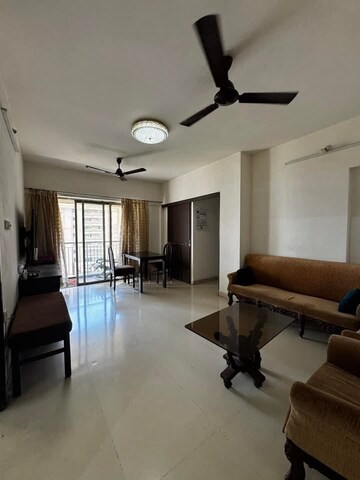 2.5 BHK Apartment For Rent in Lodha Splendora River View, Ghodbunder Road