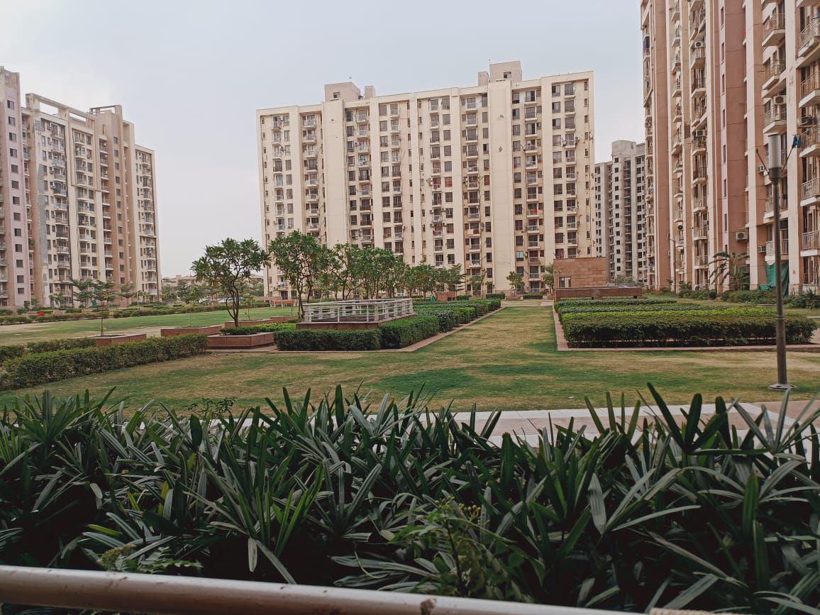 3 BHK + Extra Room 1545 Sq.Ft. Apartment in Unitech The Residences Sector 33