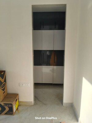 Room in 2 BHK Apartment at Unitech The Residences Sector 33, Sector 33 – for Sale