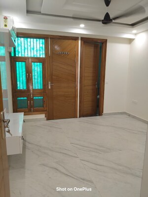 Room in 2 BHK Apartment at Unitech The Residences Sector 33, Sector 33 – for Sale