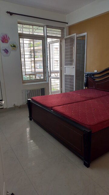 Bedroom in 3 BHK Apartment at Unitech Fresco, Sector 50 – for Rent