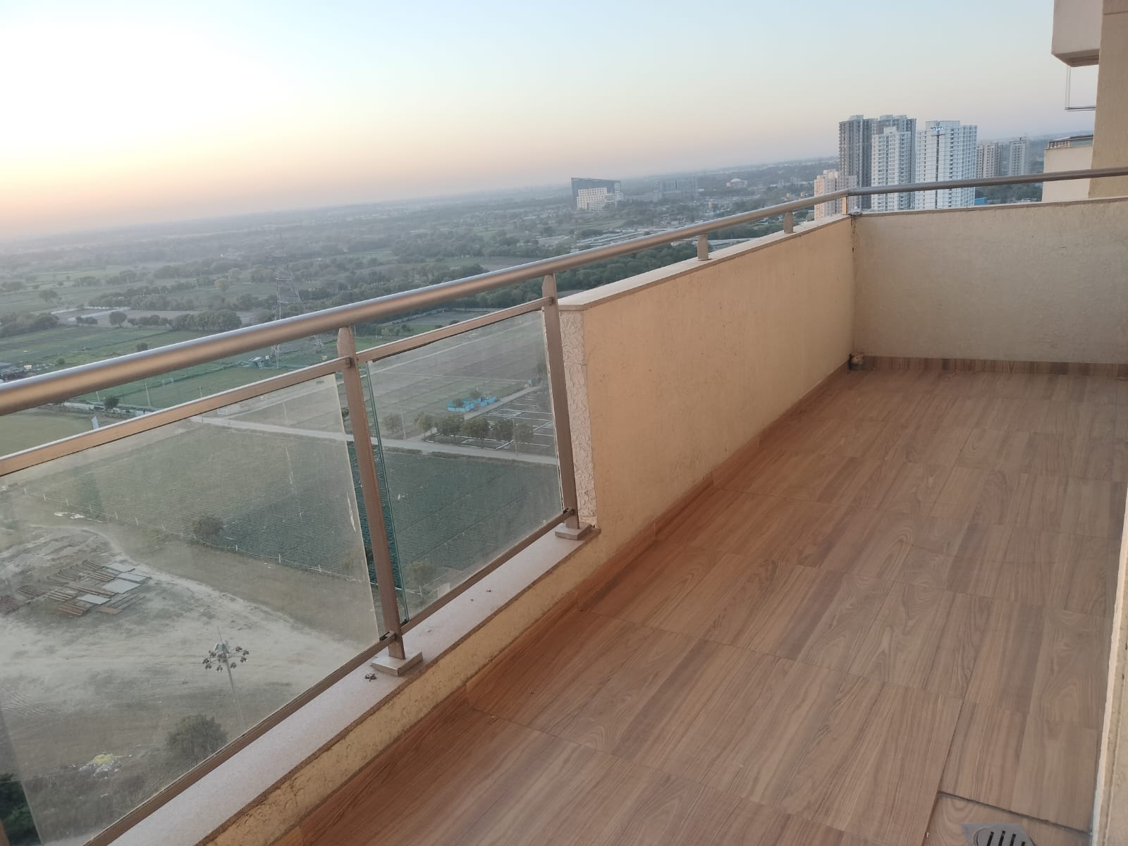 Room in 3 BHK Apartment at Experion Windchants, Sector 112 – for Sale