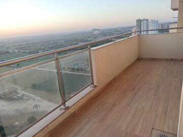 Room in 3 BHK Apartment at Experion Windchants, Sector 112 – for Sale