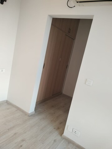 Room in 3 BHK Apartment at Experion Windchants, Sector 112 – for Sale