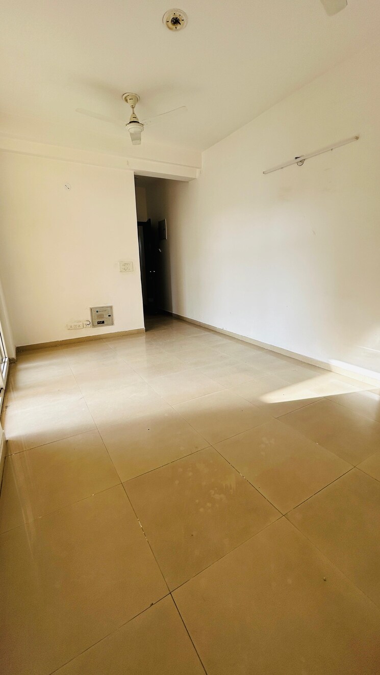 Room, mahagun-mywoods 2.5 Bedroom 1110 Sq.Ft. Apartment In Sector 16c Greater Noida Greater Noida 8447913