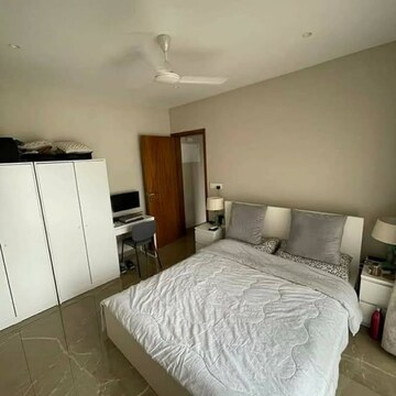 Bedroom in 2 BHK Apartment at Malad West – for Rent