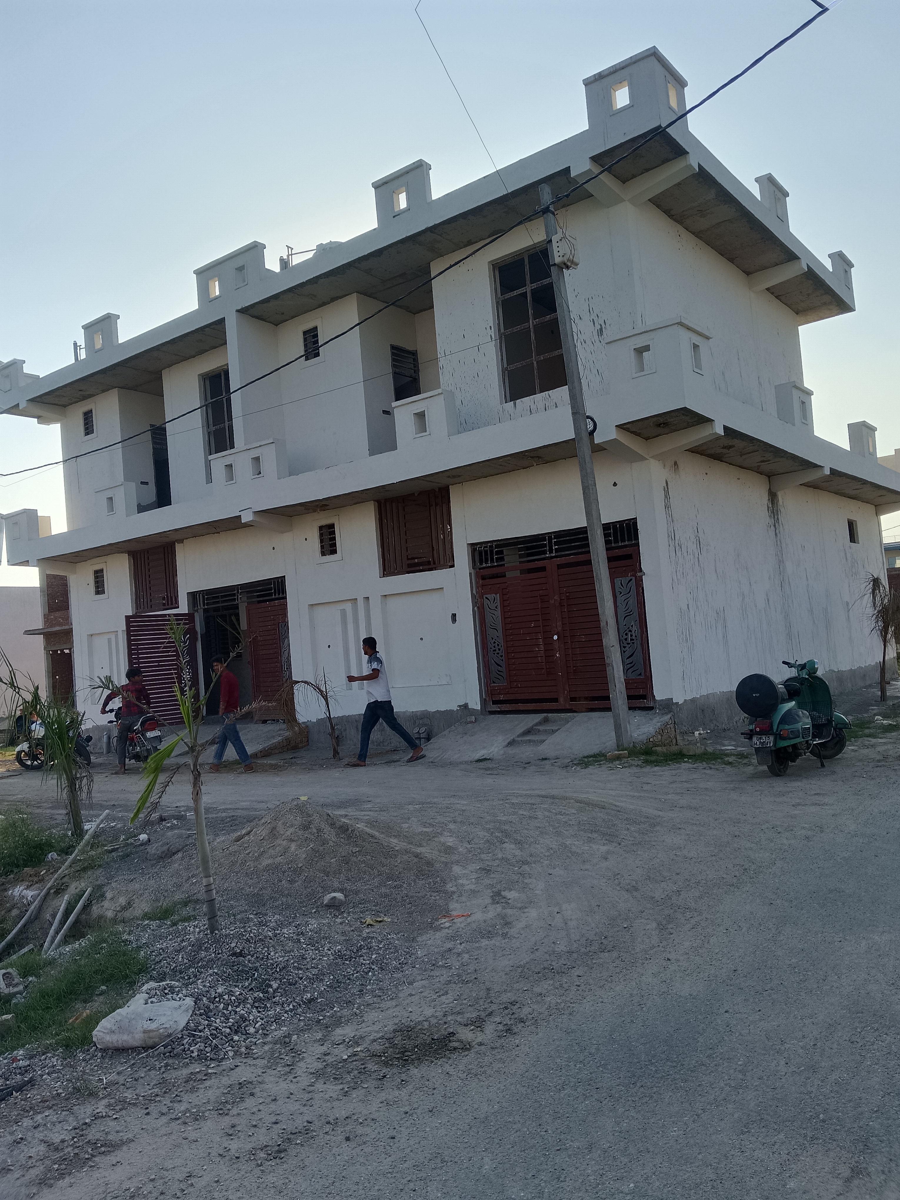 3 BHK + Servant Room Independent House For Sale in Dwarika Dham 