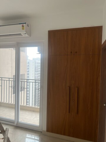 Room in 3 BHK Apartment at ATS Nobility, Sector 4, Greater Noida – for Rent