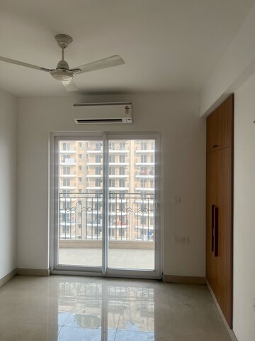 Room in 3 BHK Apartment at ATS Nobility, Sector 4, Greater Noida – for Rent
