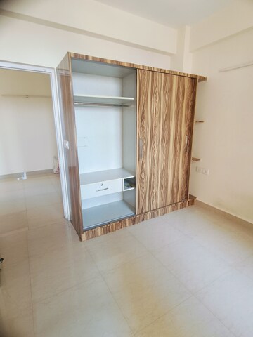 2 BHK Apartment For Rent in Shree Vardhman Mantra, Sector 67