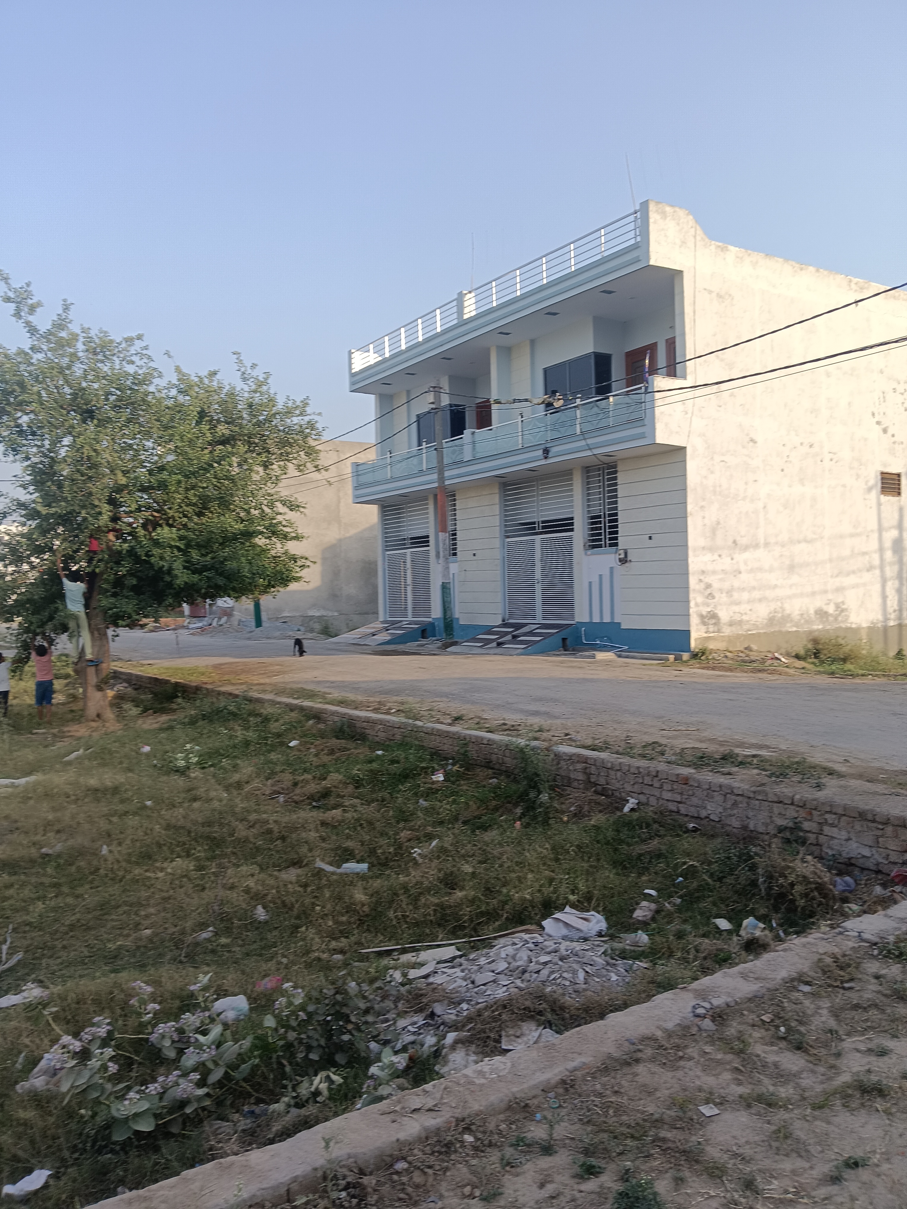 3 BHK + Servant Room Independent House For Sale in Vrindavan Enclave 