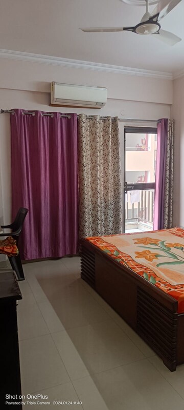 Bedroom in 3 BHK Builder Floor at Ardee City, Sector 52 – for Rent