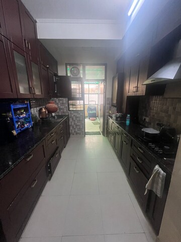 Kitchen in 3 BHK Builder Floor at Ardee City, Sector 52 – for Rent